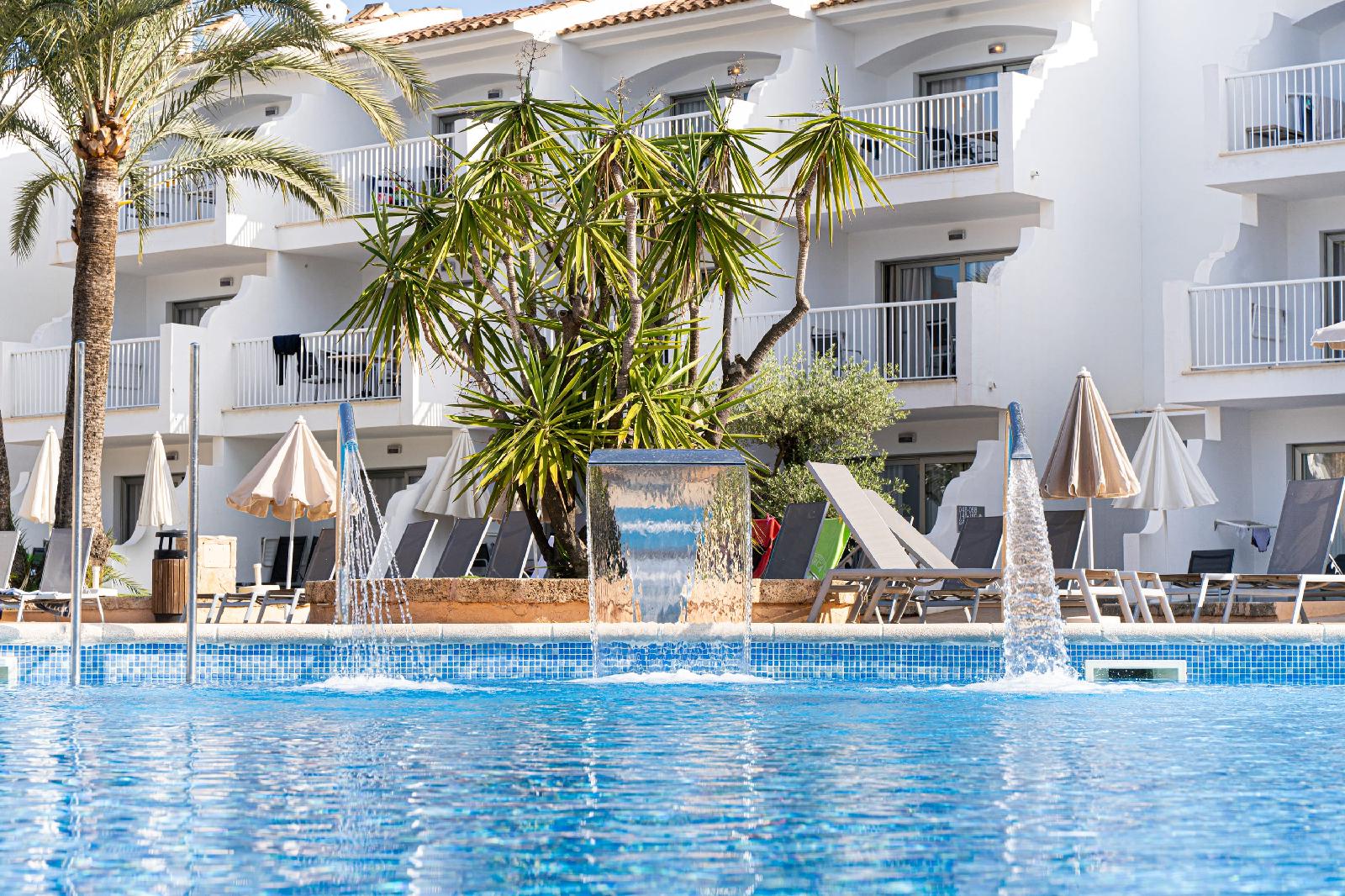 Apartamentos Playas Cas Saboners