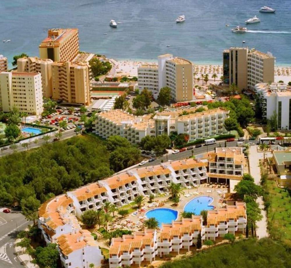 Apartamentos Playas Cas Saboners