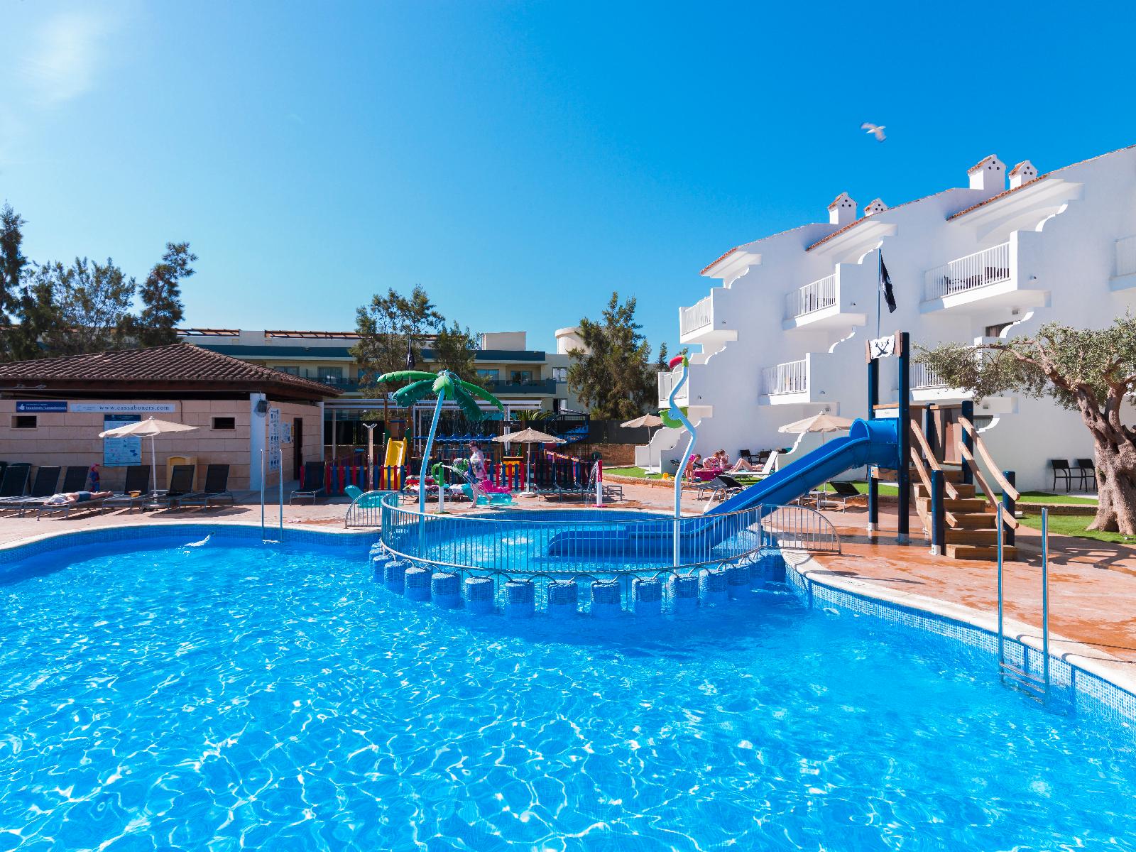 Apartamentos Playas Cas Saboners