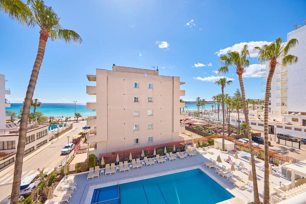 dal travel Universal Hotel Bikini
