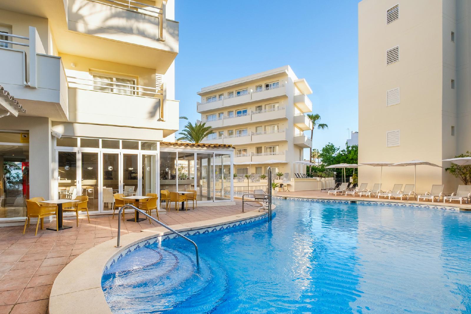 Aparthotel Cap De Mar