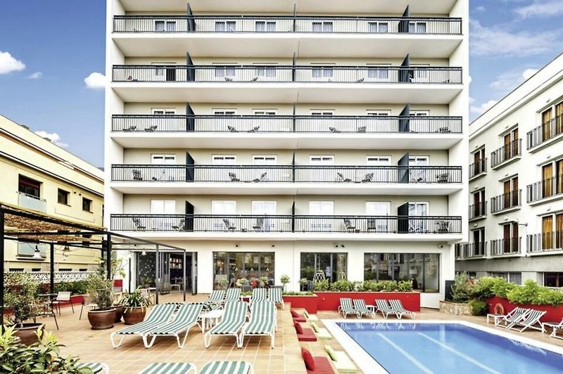 Aqua Hotel Bertran Park