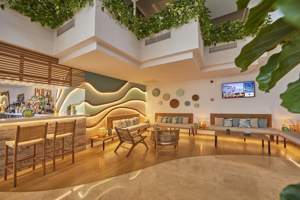 Aparthotel Ponent Mar
