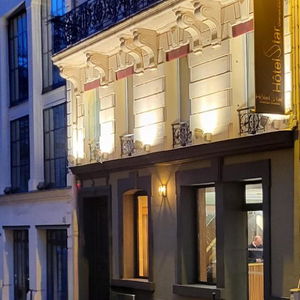 Hotel Star Champs Elysees cazare Paris