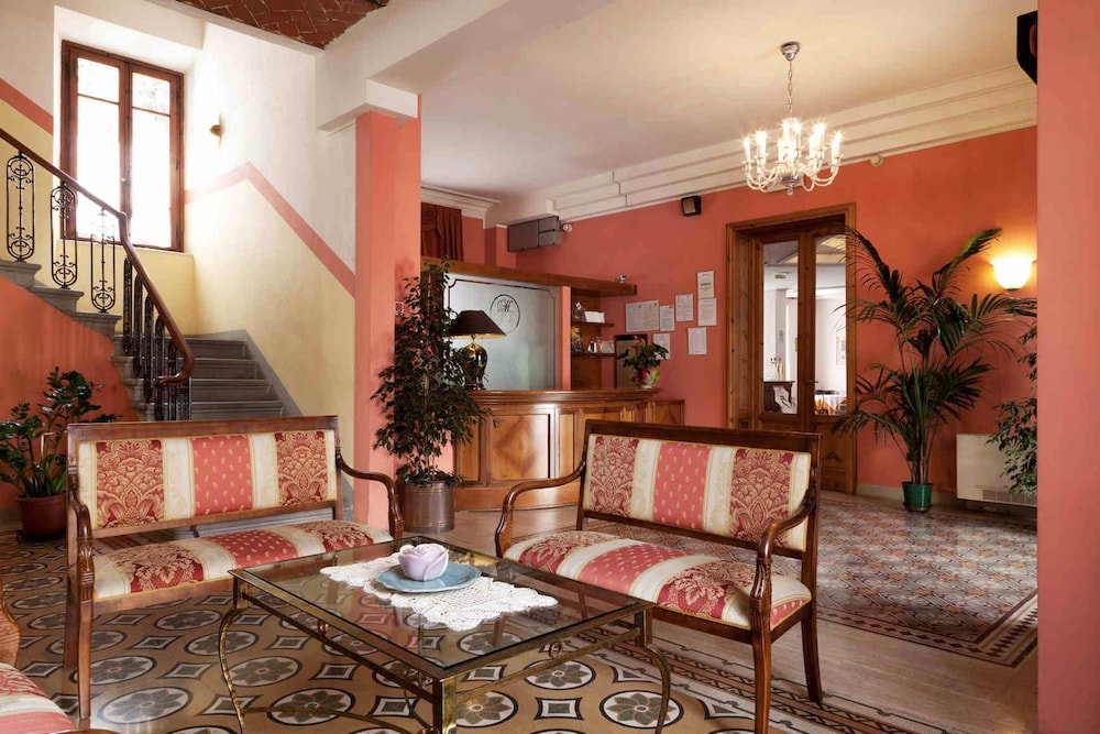 Hotel Savoia E Campana