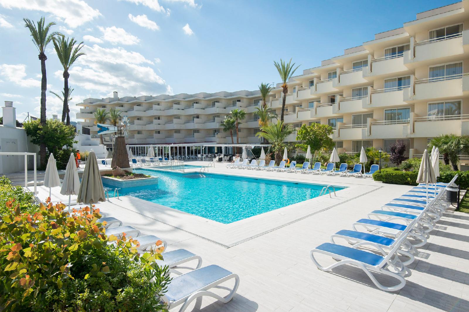 Hotel Globales Cala Bona