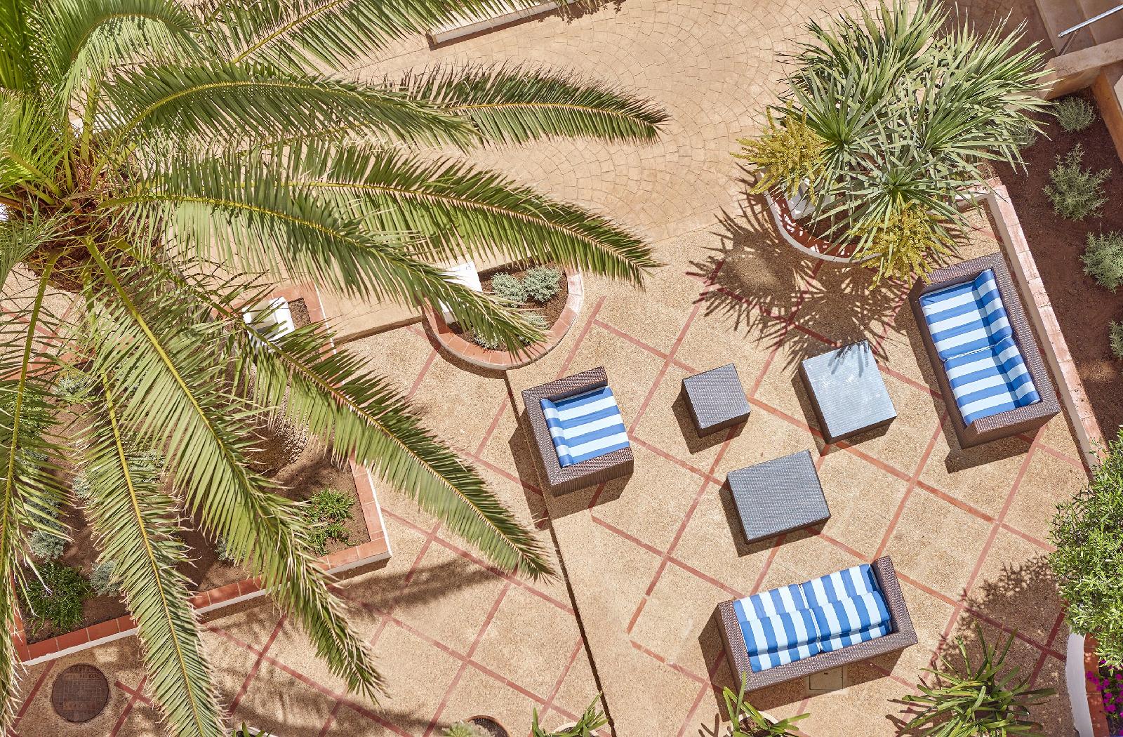 Universal Hotel Cabo Blanco - Adults Only