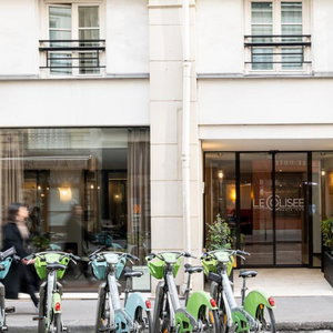 Hotel Hotel Le Colisee cazare Paris