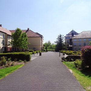 Hotel Campanile Val De France cazare Disneyland Paris