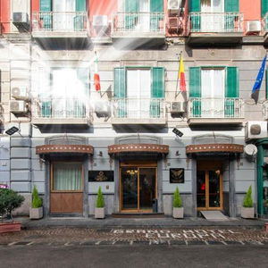 Sejur Grand Hotel Europa vacanta Napoli