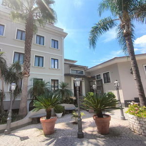Sejur Buono Hotel vacanta Napoli