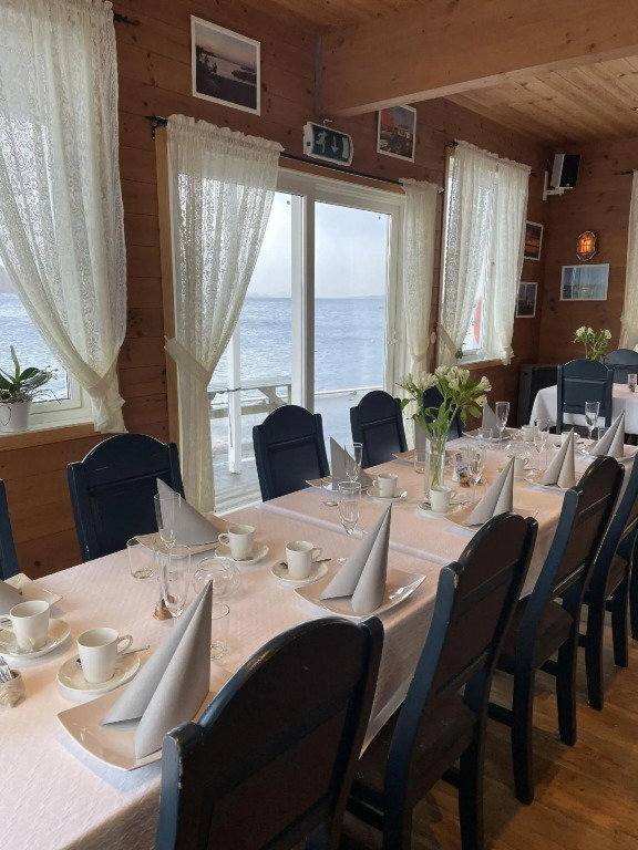 Hotel Sjøberg Hotell Og Ferieleiligheter