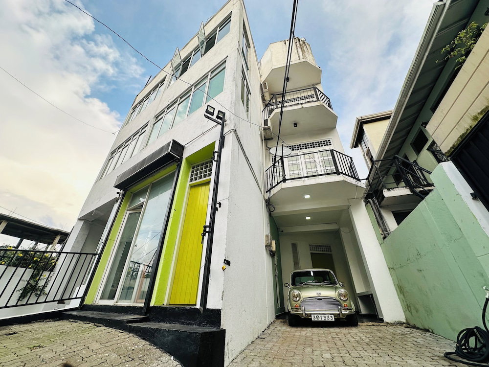 Hotel Mcs Holiday Apartments