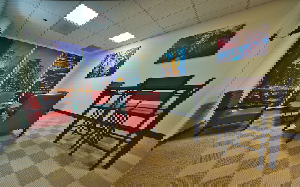 Hotel Hi Chicago, The J. Ira And Nicki Harris Family Hostel