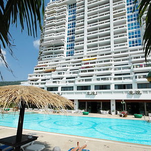 Hotel Andaman Beach Suites Hotel cazare Patong