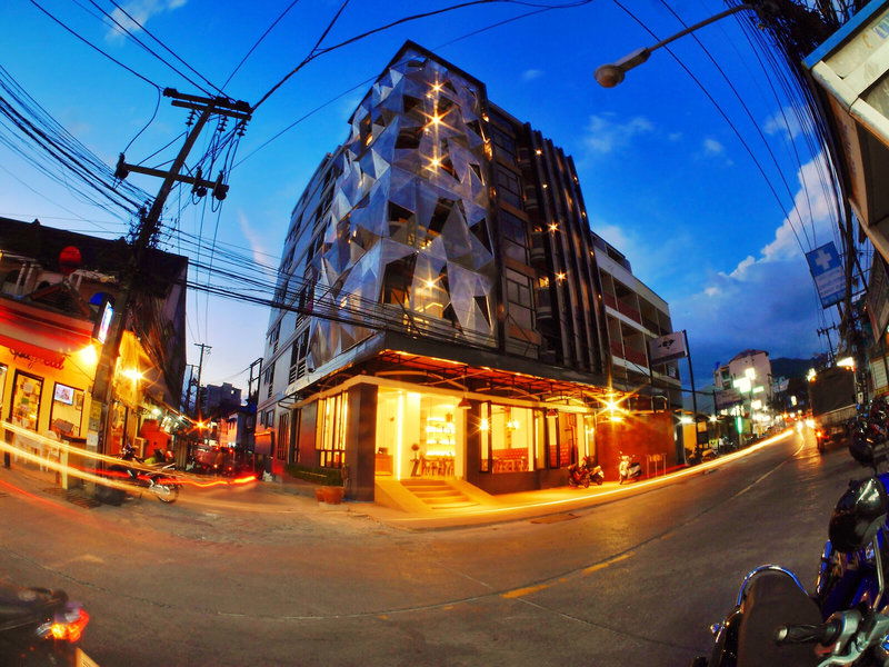 Hotel Forty Winks Phuket Hotel