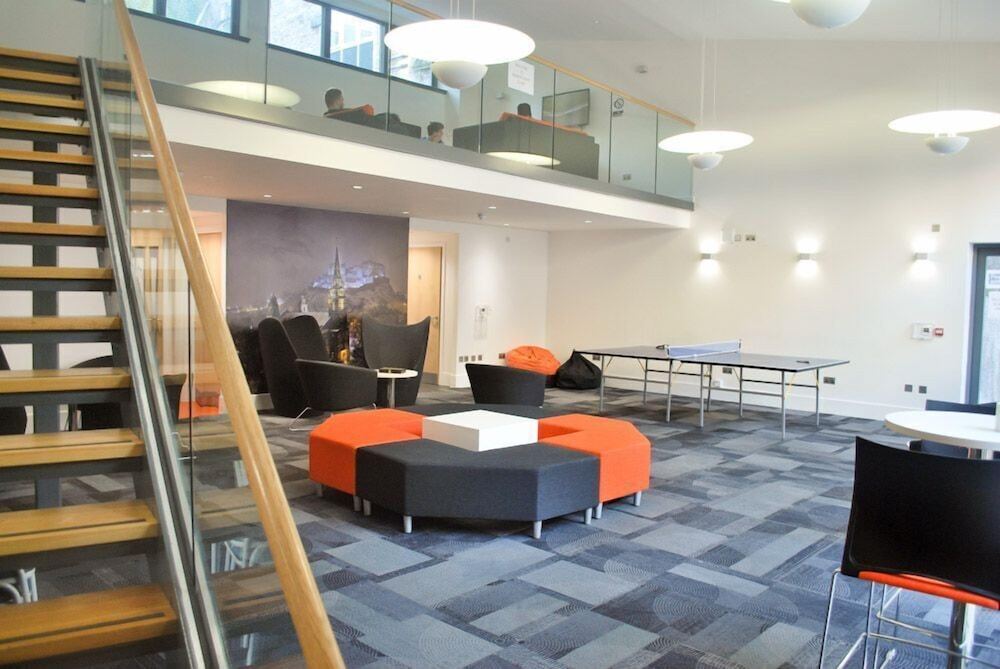 Hotel Joivy Budget 4,5 And 6 Bed Private Flats, In Historic Old Town - Adults Only