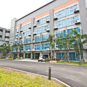 Hotel The Sun Xclusive cazare Pattaya