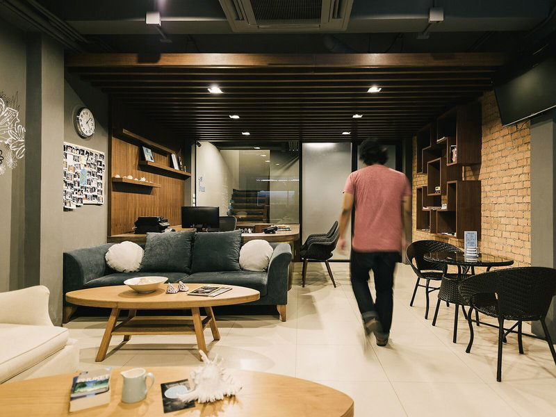 Hotel Tiras Patong Beach Hotel