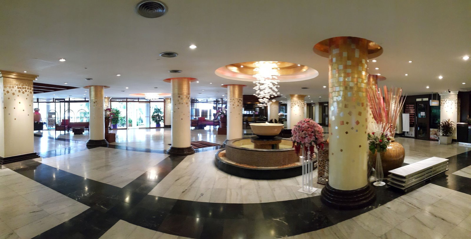 Hotel Mountain Beach Hotel