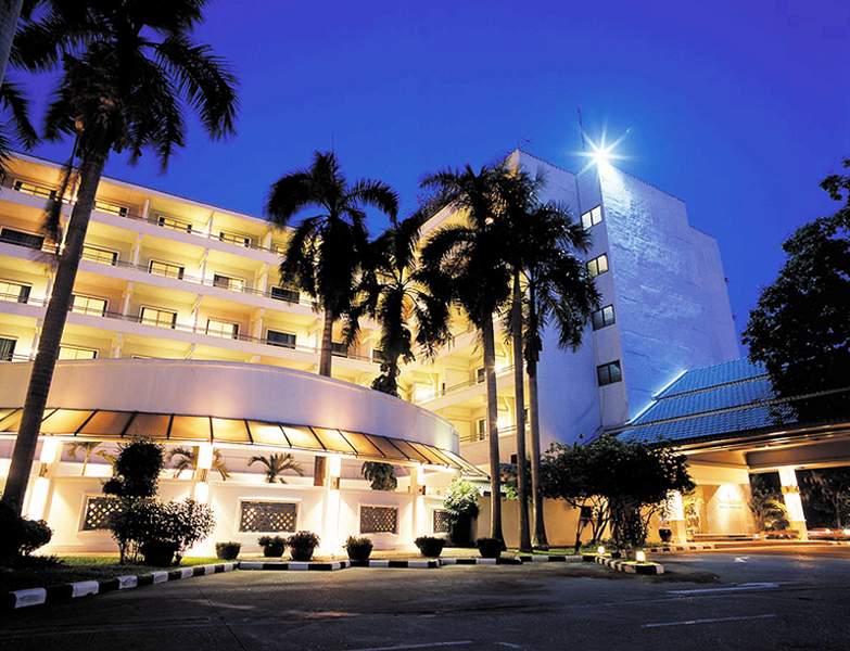Hotel Royal Princess Larn Luang