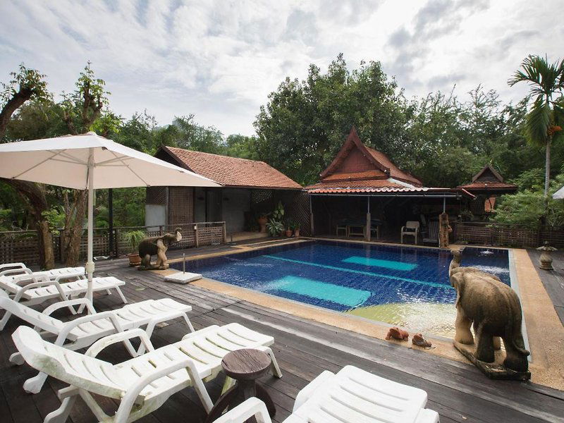 Hotel Inrawadee Resort Pattaya