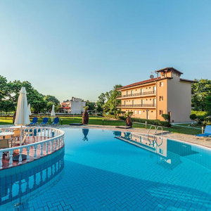 Hotel Sintrivanis Beach Resort cazare Litochoro