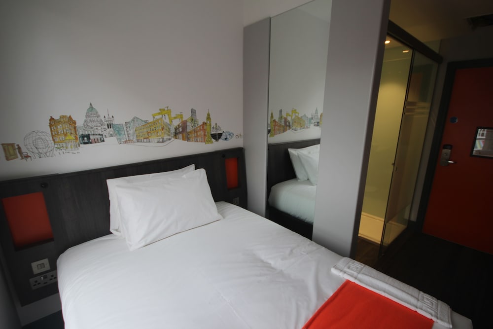 Easyhotel Belfast