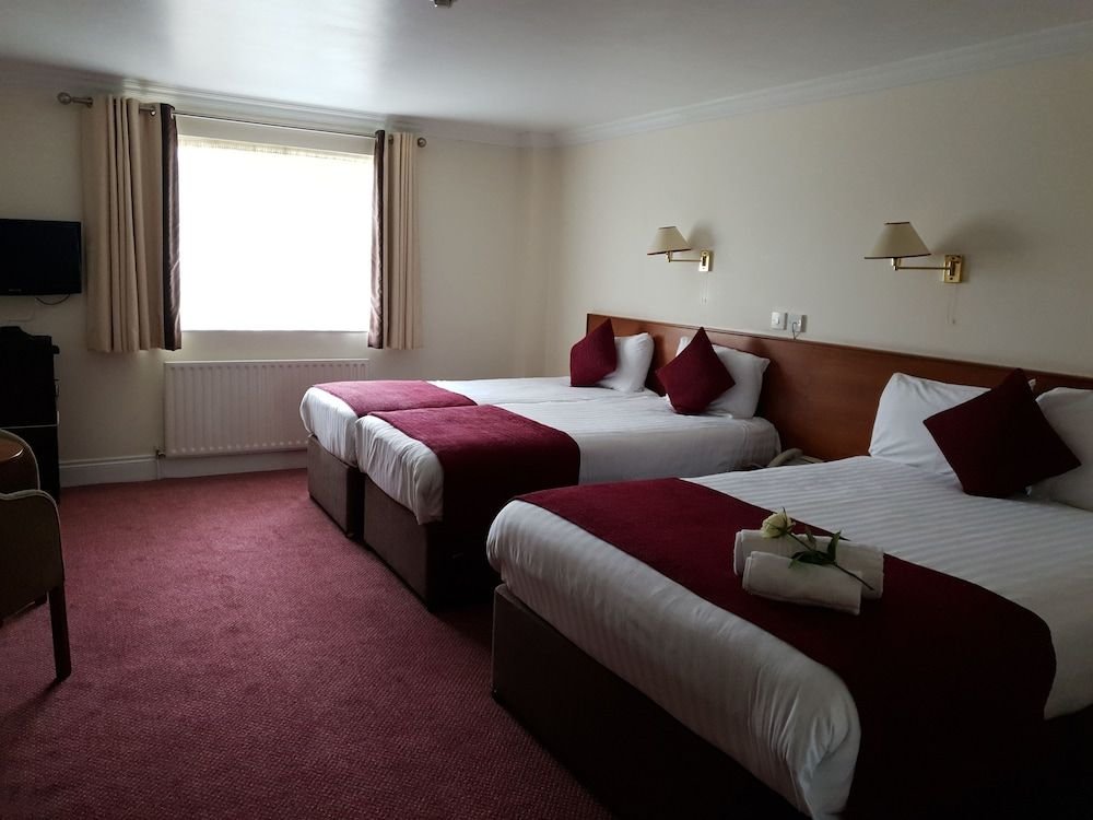 Ivanhoe Hotel And Inn