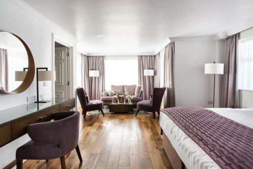 Ivanhoe Hotel And Inn