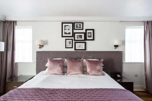 Ivanhoe Hotel And Inn