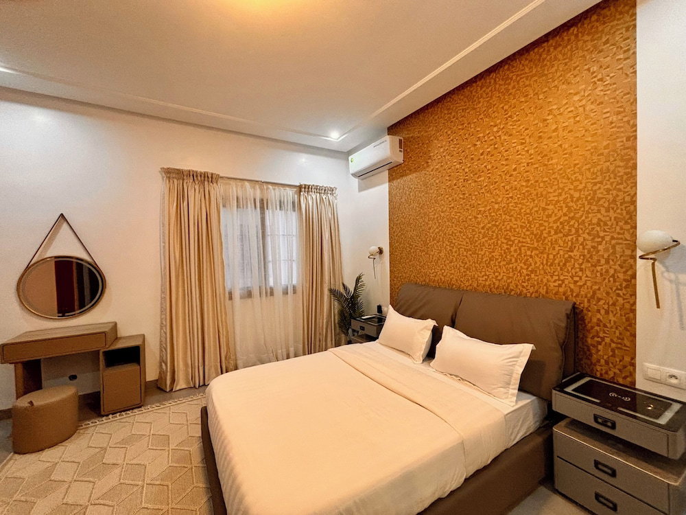 Hotel Lighthouse Signature Suites