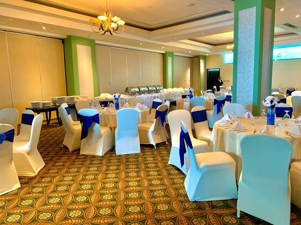 Sand Diamond Hotel