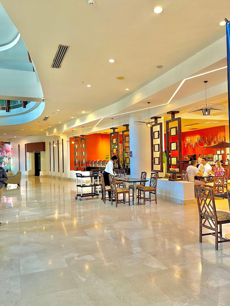 Sand Diamond Hotel