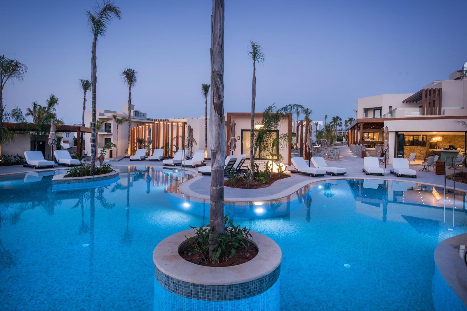 Noble Hotel Suites Adults Only