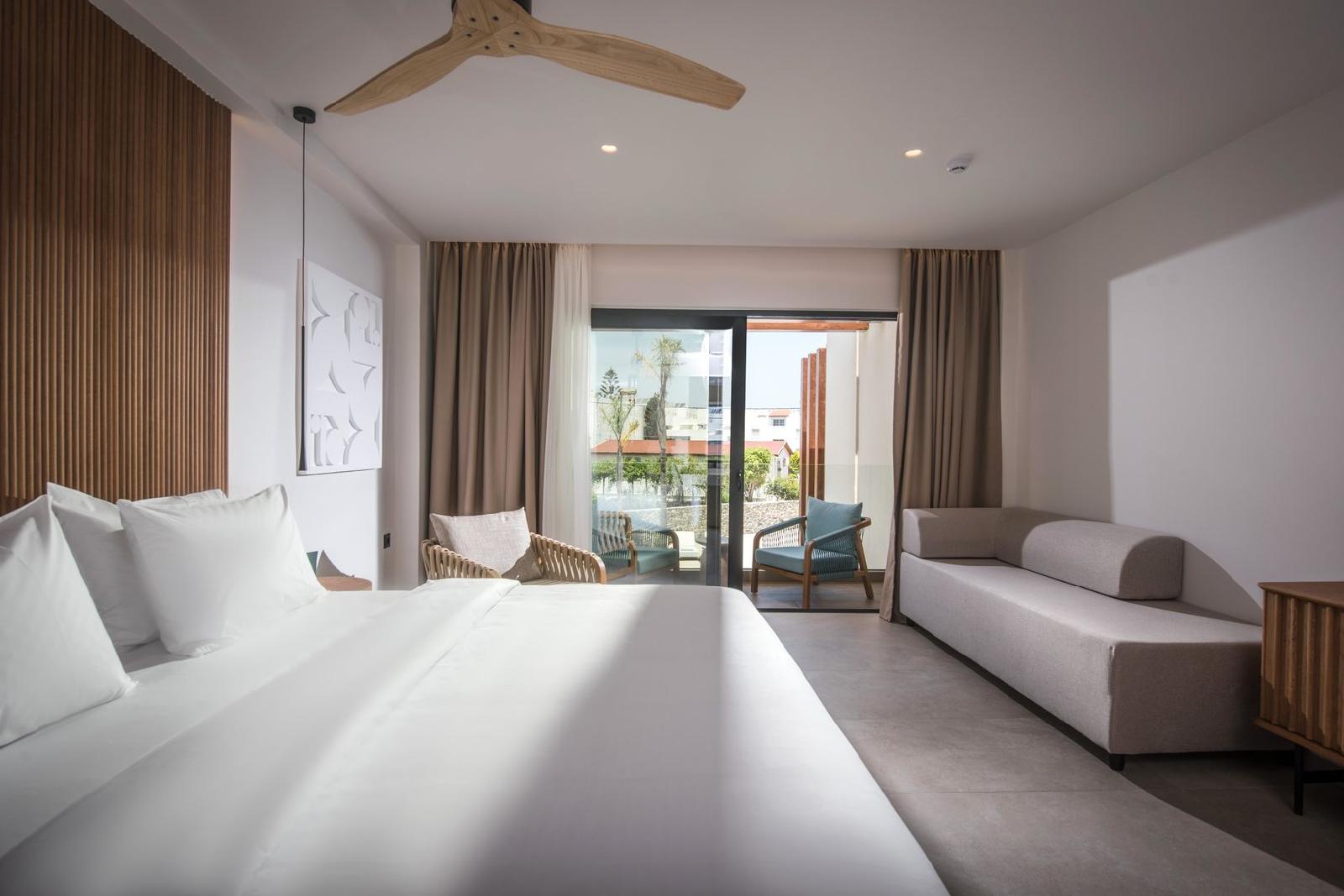 Noble Hotel Suites Adults Only