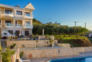 Hotel Esthisis Suites Chania cazare Dimos Platanias
