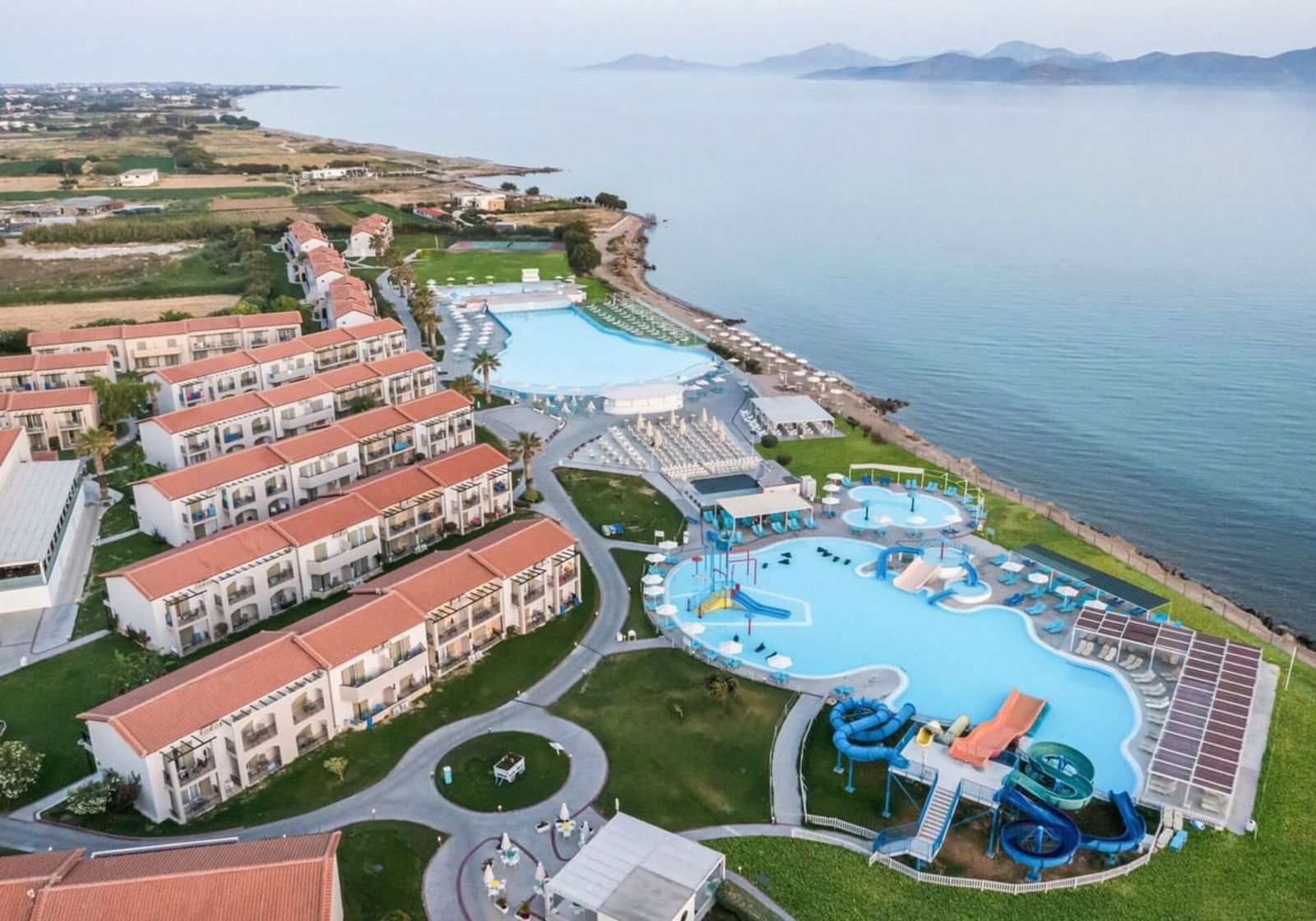 Hotel White Olive Marine Aquapark