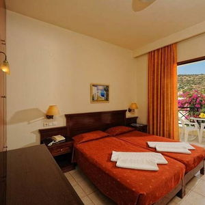 Hotel Maria Lambis Apartments cazare Stalis