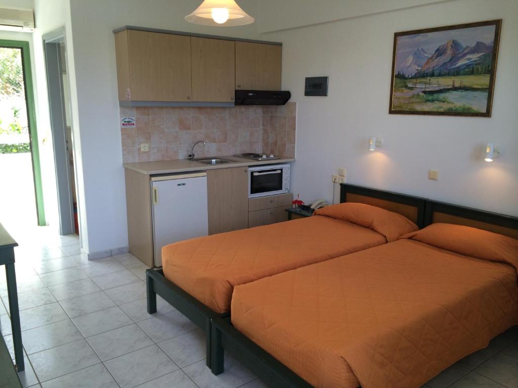Nikolas Villas Apartments