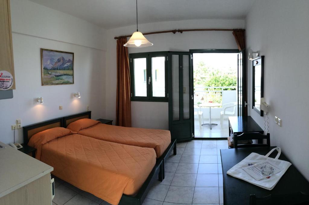 Nikolas Villas Apartments