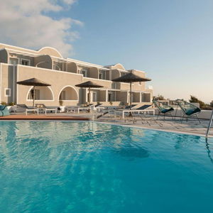 Hotel Caldera's Dolphin Suites cazare Megalochori