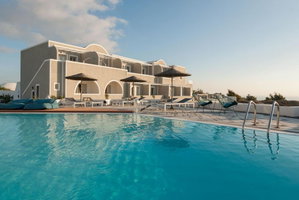 Hotel Caldera's Dolphin Suites cazare Megalochori
