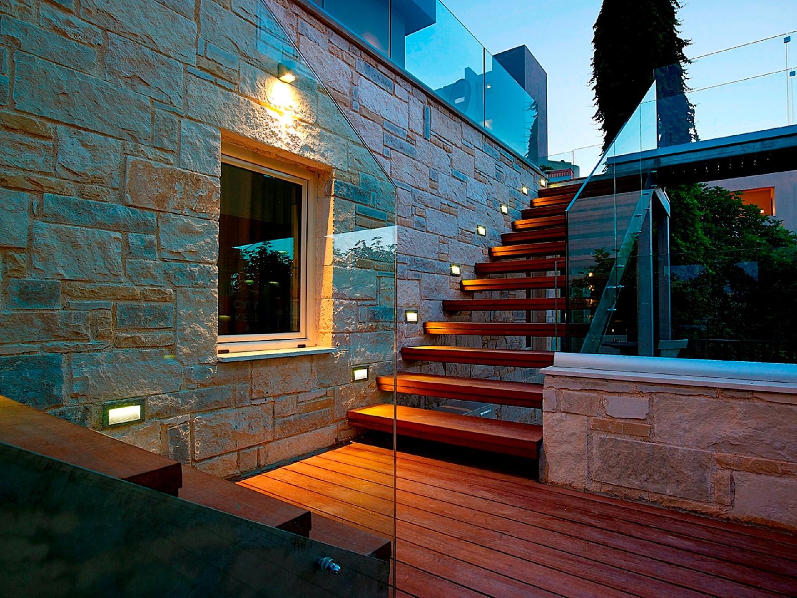 Elotis Suites