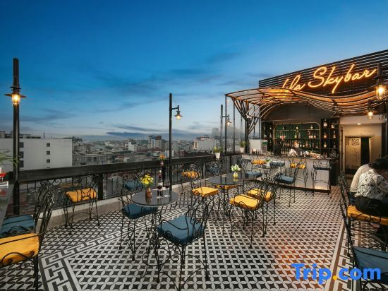 Amira Hotel Hanoi