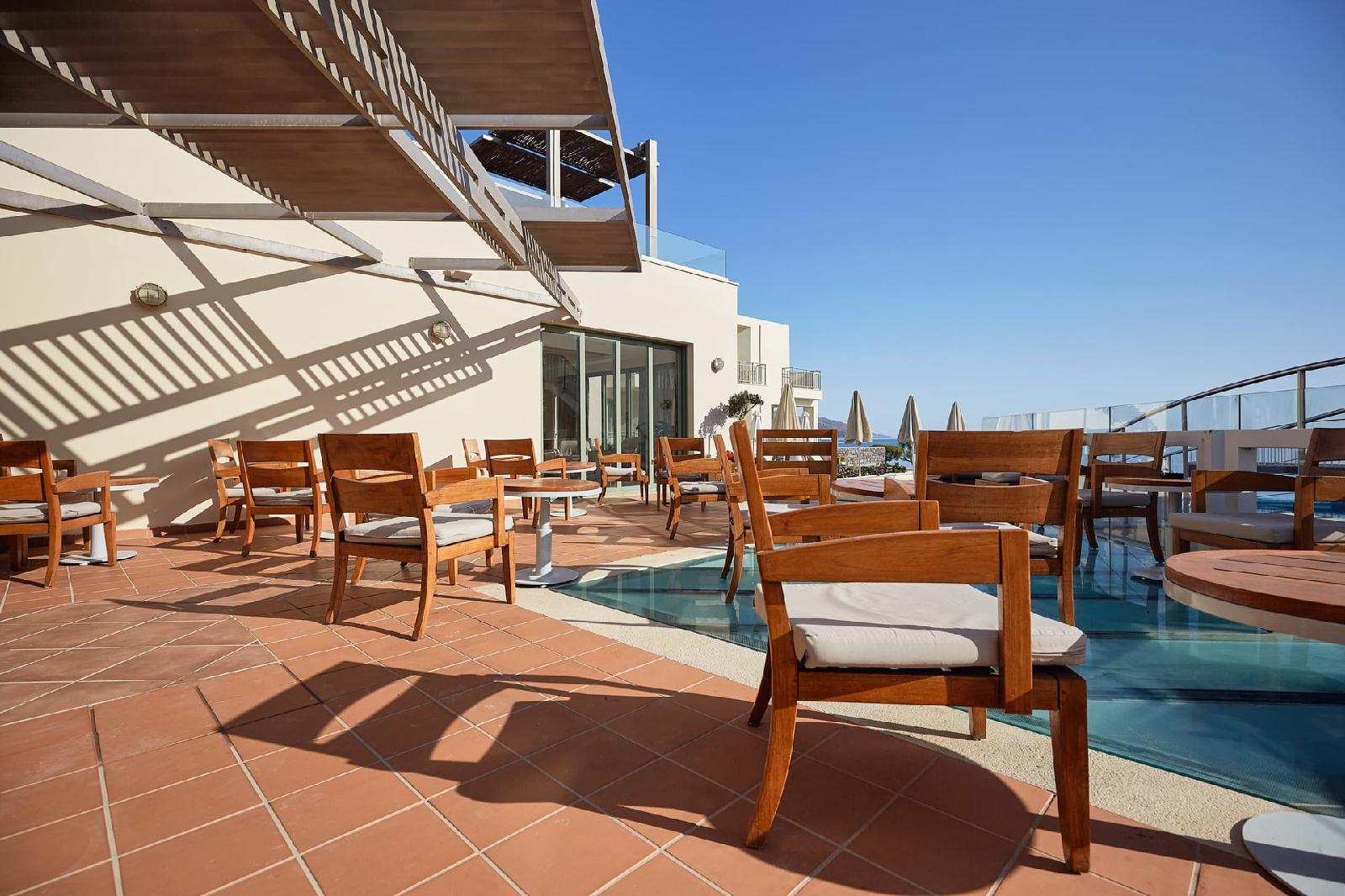 Giannoulis – Grand Bay Beach Resort - Adults Only