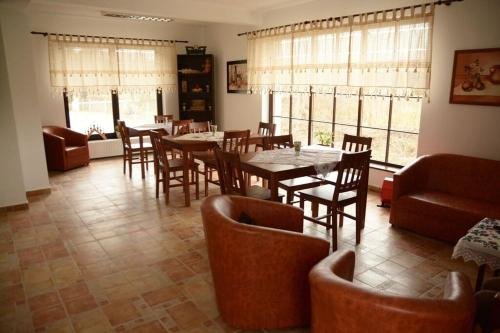 Hotel Casa Cu Pridvor