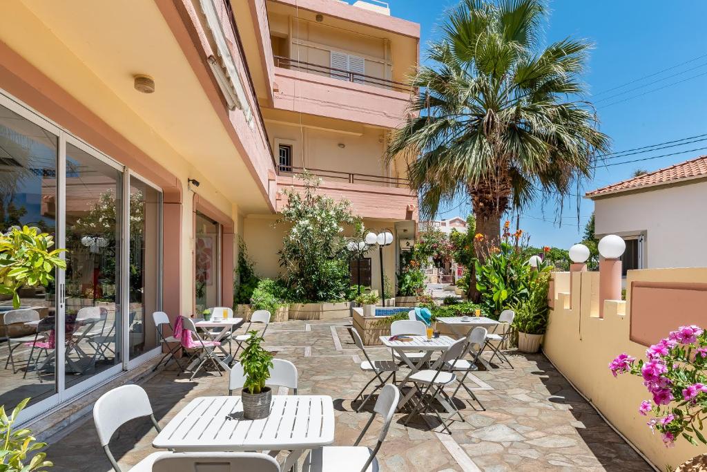 Louladakis Apartments
