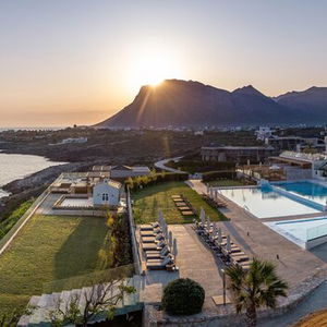 Hotel Isla Brown Chania Resort, Curio Collection By Hilton cazare Stavros