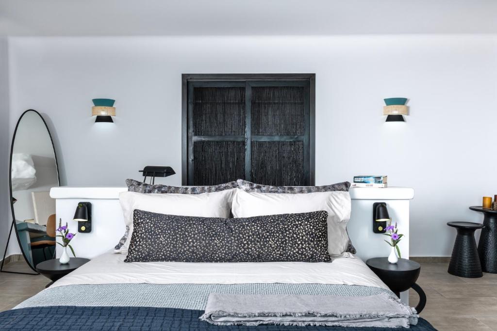 Athermi Suites - Adults Only